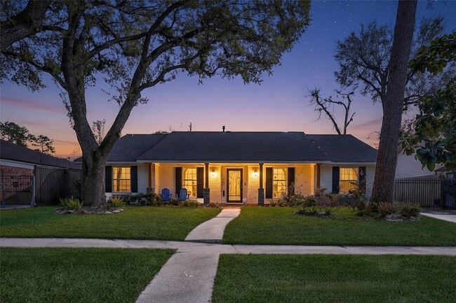 Building Photo - 955 Thornton Rd