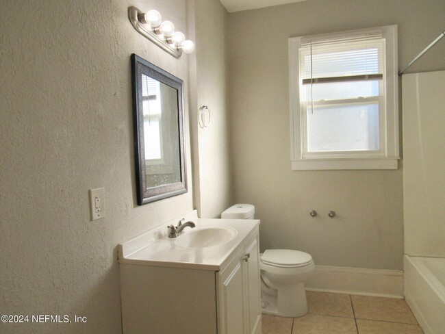 Main Bath - 2425 N Market St