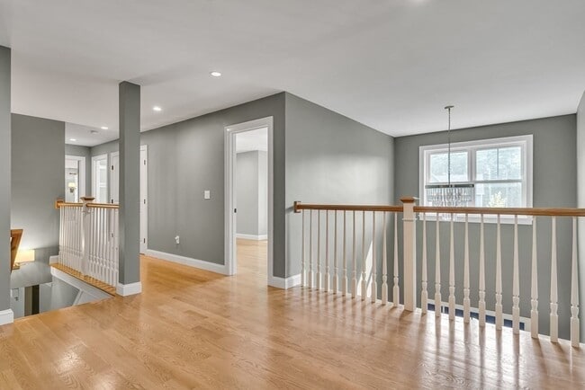 Building Photo - 121 Taylor Farm Rd