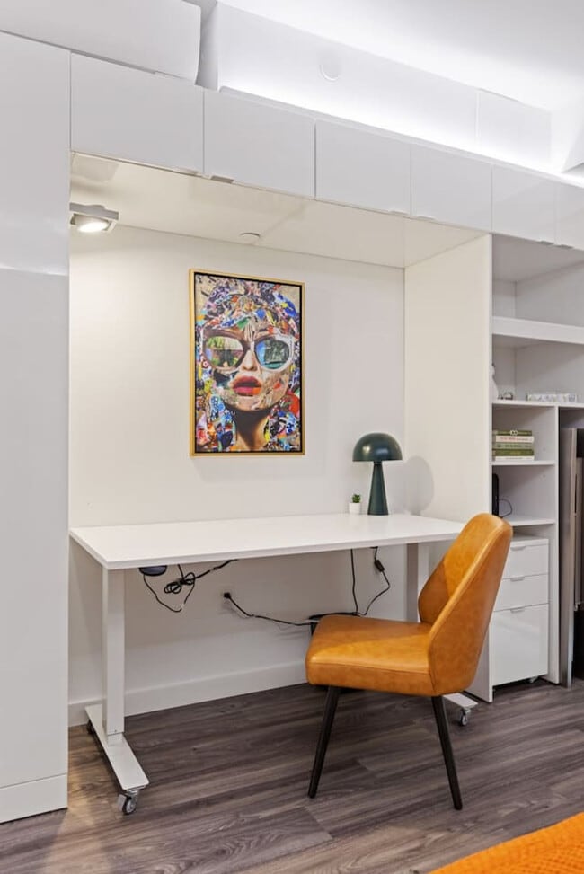 Building Photo - 12607 Larchmere Blvd