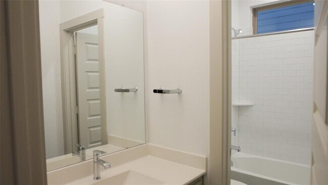Building Photo - 29506 Red Rocks Pk Dr