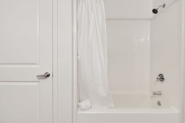 Building Photo - 355 Berry St