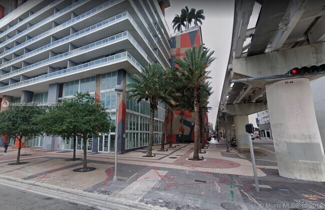 Building Photo - 50 Biscayne Blvd