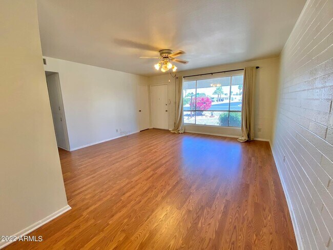 Building Photo - 12026 N 103rd Ave