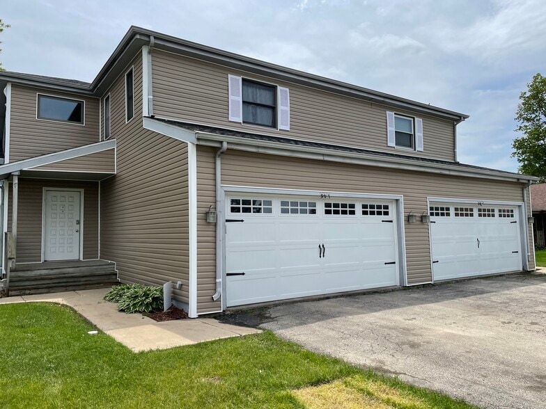 Primary Photo - 6031 Boxwood Dr