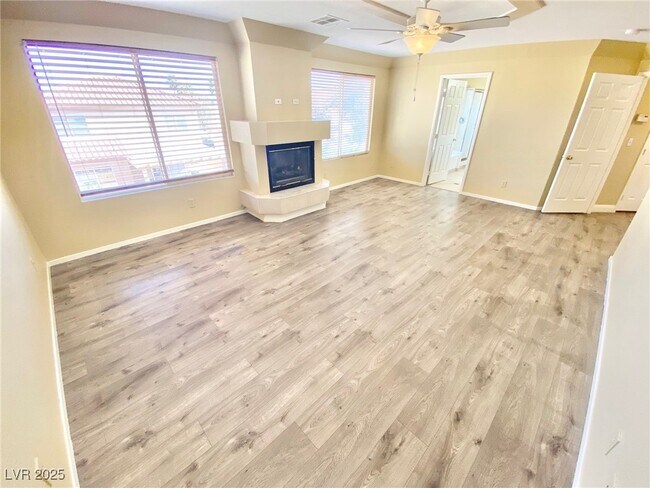 Building Photo - 8482 Canvas Vest Ct