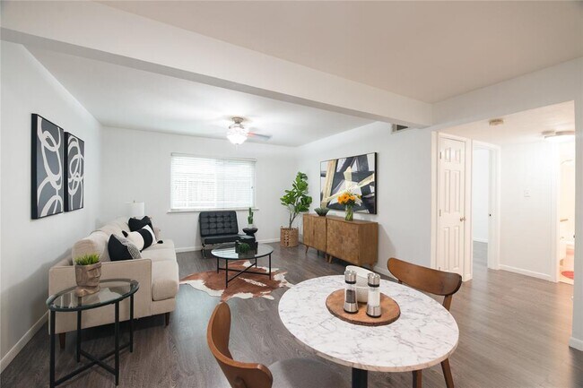 Building Photo - 4209 Burnet Rd