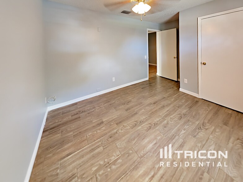 Building Photo - 1205 Tiger Wood Ct