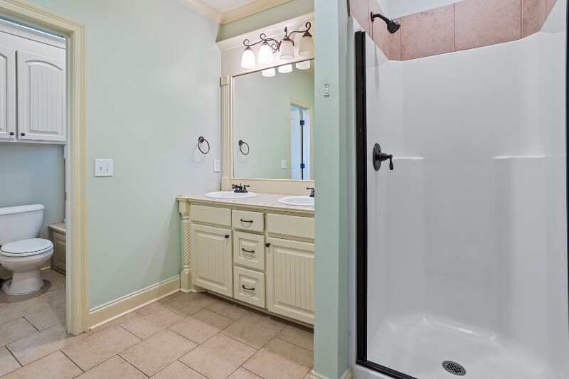 Building Photo - 420 Silver Hill Dr