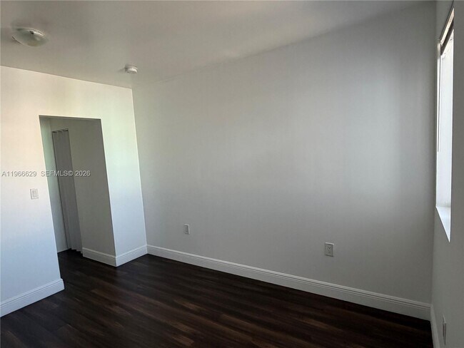 Building Photo - 540 NW 7th St