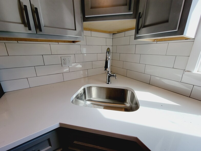 Building Photo - 41 Evergreene