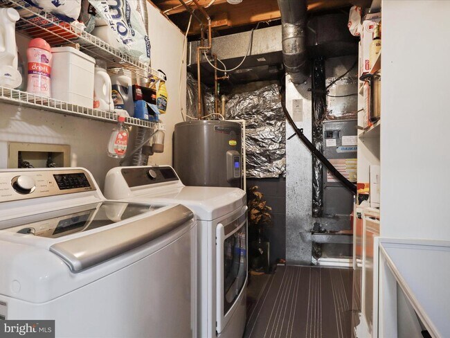 Building Photo - 8324 2nd Ave