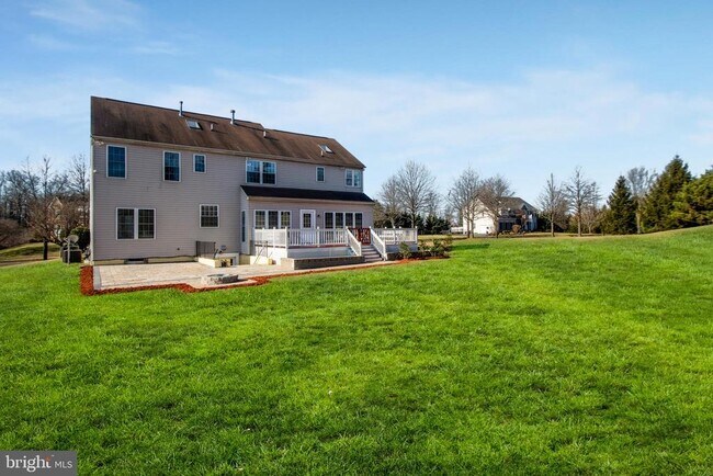 Building Photo - 15309 Lions Den Rd