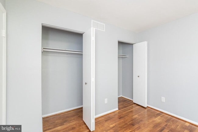 Building Photo - 37 Cardor Ct