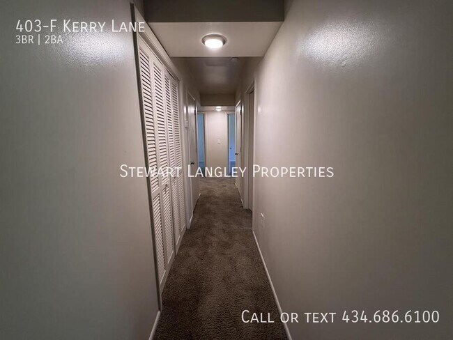 Building Photo - 403 Kerry Ln
