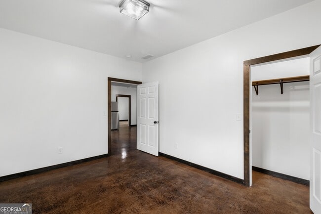 Building Photo - 620 Stiles Rd