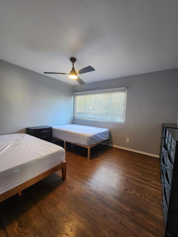 Building Photo - 995 Rosecrans St