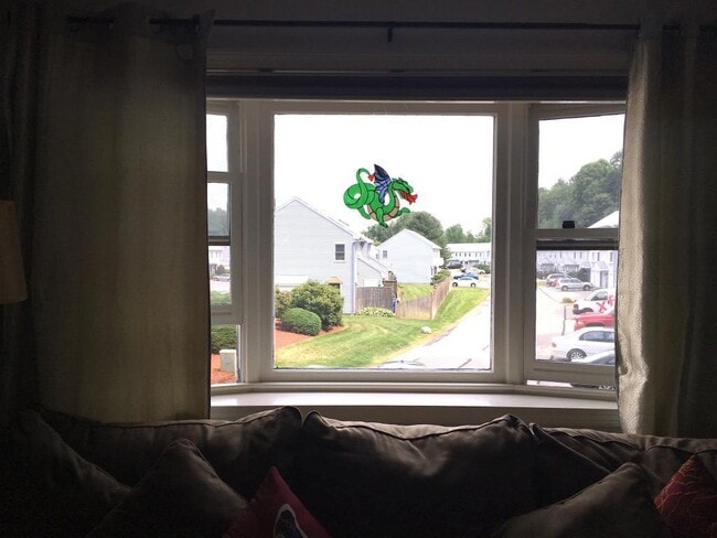 Building Photo - 32 Birchwood Dr