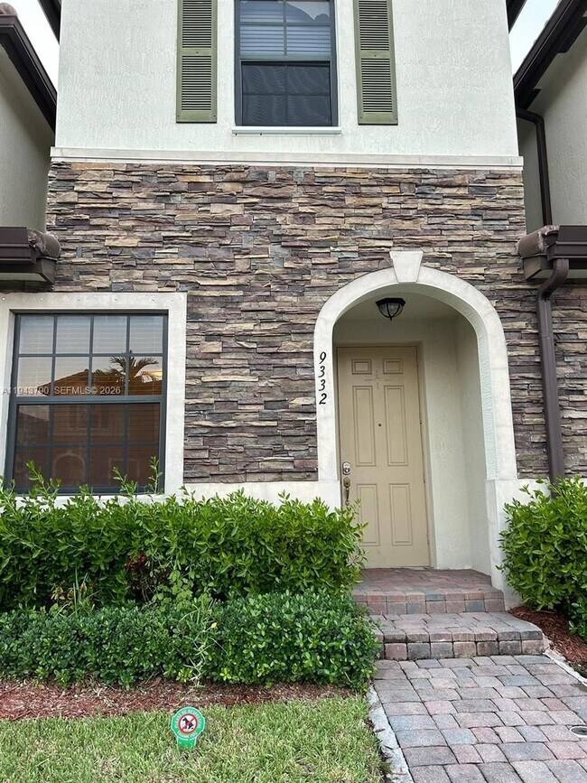 Building Photo - 9332 W 33rd Ln