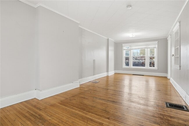 Building Photo - 98 Barrington St