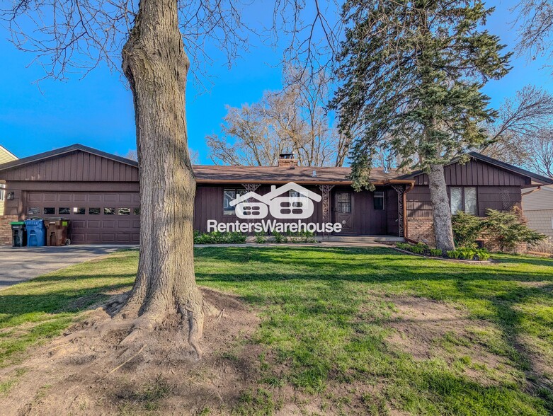 Building Photo - 5716 W 68th St