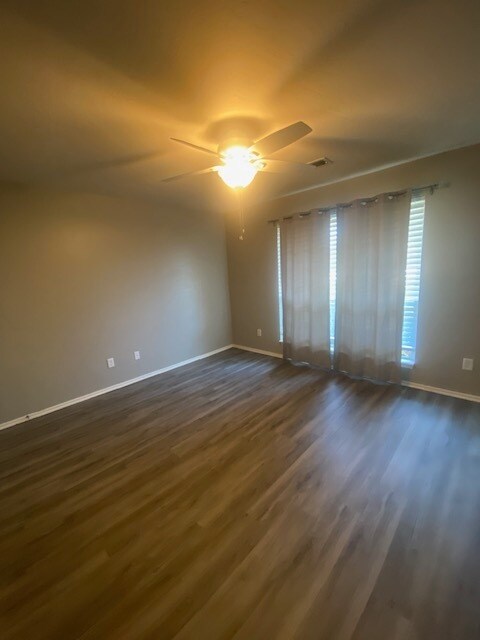 Building Photo - 14445 Timberdale Dr