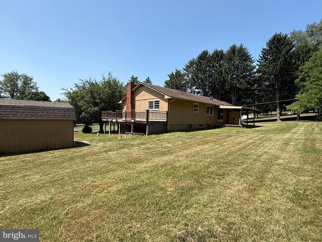 Building Photo - 11103 Putman Rd