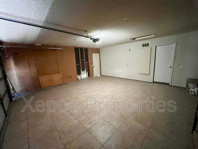 Building Photo - 43922 Warner Trail