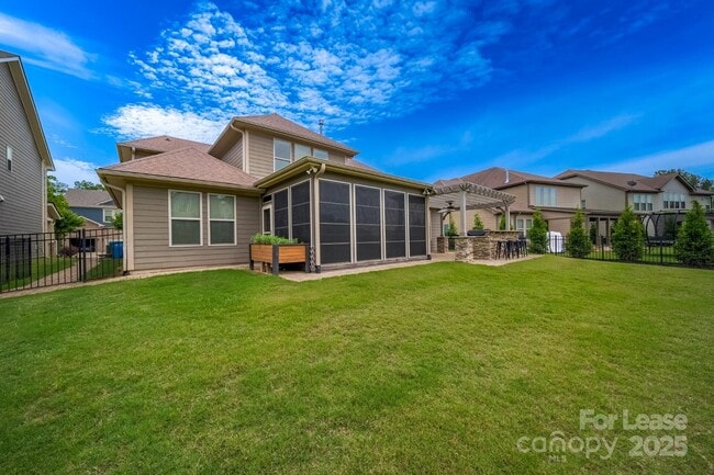 Building Photo - 1190 Arges River Dr