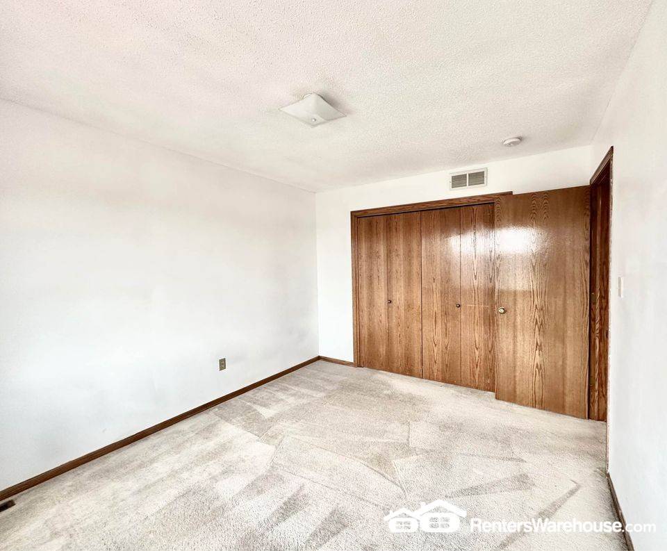 Building Photo - 2048 Walnut St