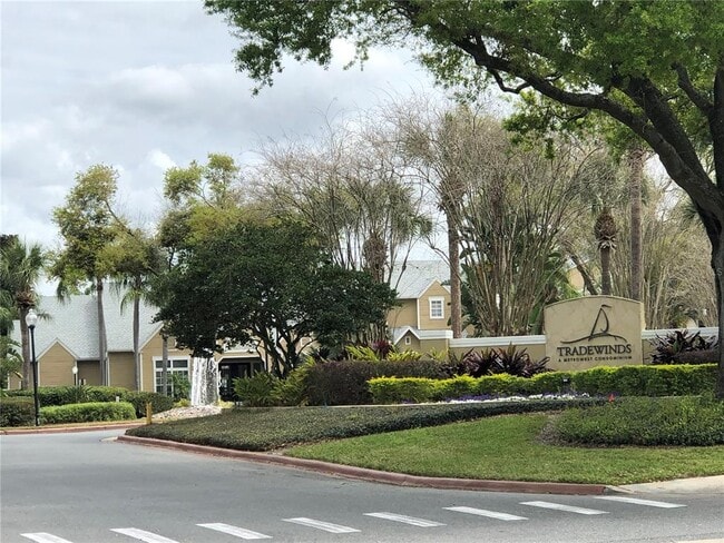 Building Photo - 1057 S Hiawassee Rd