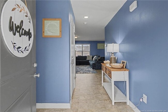 Building Photo - 21 Terrier Ct