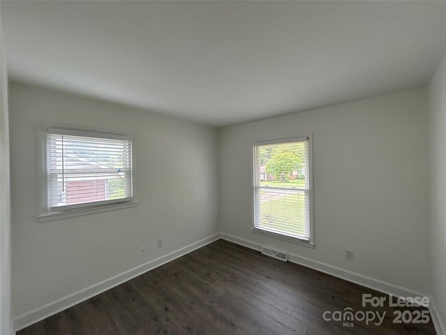 Building Photo - 3709 Topsfield Rd