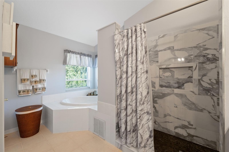 Building Photo - 1201 Dustan Pl