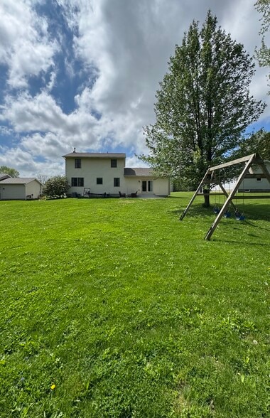 Backyard - 1478 E 10th St