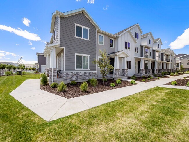 Building Photo - Wau-15083 S Reins Way Bluffdale, UT 84065