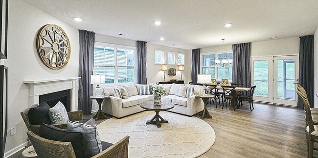 Building Photo - 3 Bedroom / 3 Bath Single Family Home near Brier Creek with 1st floor living!