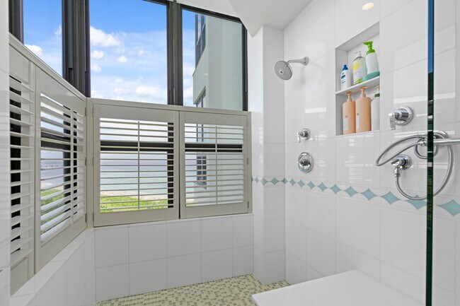 Building Photo - 3120 S Ocean Blvd