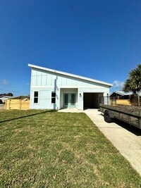 Building Photo - 1A A St