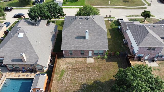 Building Photo - 3305 Ocean Dr