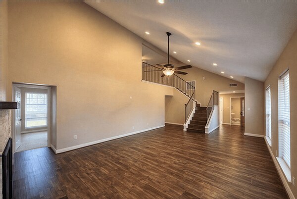 Building Photo - 25538 Sugar Valley Ln