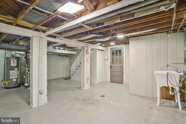 Building Photo - 509 Denham Rd