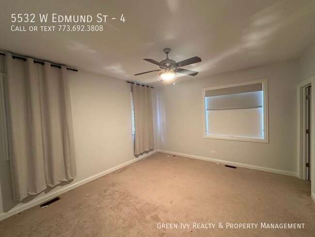 Building Photo - Quiet, Cozy Townhome in Jefferson Park,  2...