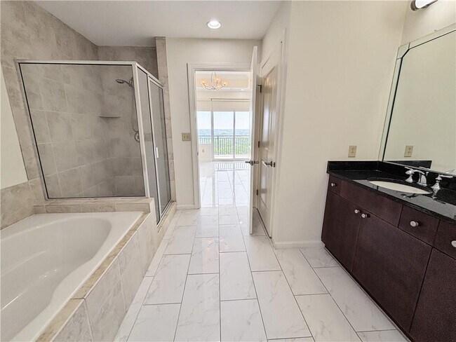 Building Photo - 2950 Mt Wilkinson Pkwy SE