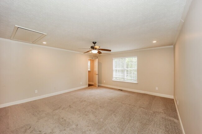 Building Photo - 2599 GA-85