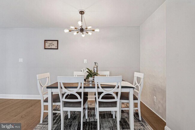 Building Photo - 4620 N Park Ave