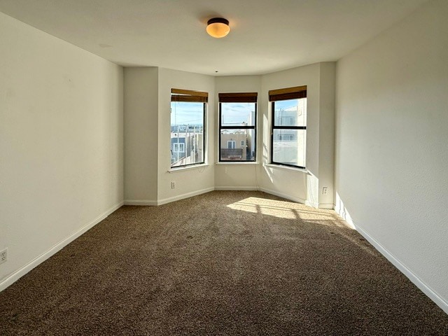 Building Photo - 747 43rd Ave