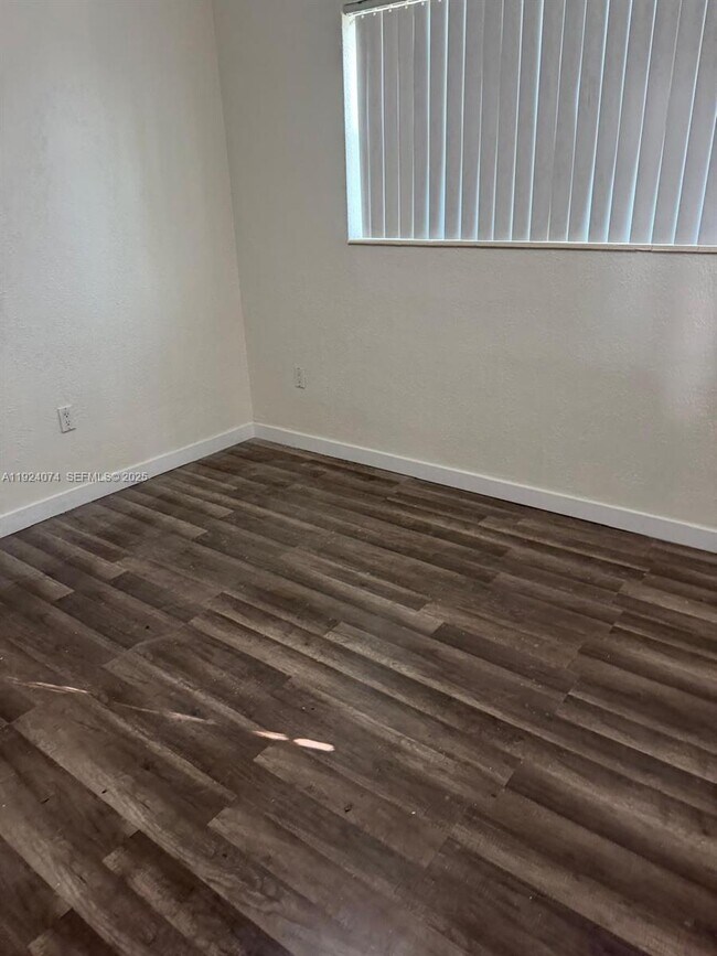 Building Photo - 19810 Holiday Rd