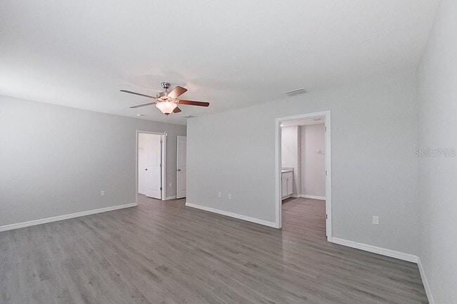 Building Photo - 8740 SW 43rd Ter