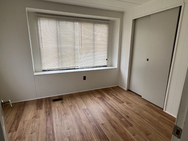 Building Photo - 84532 OR-11